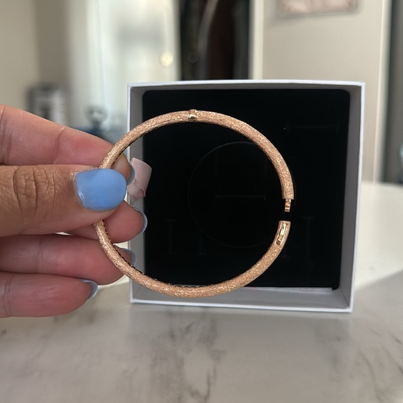 PANDORA MATTE BRILLIANCE BANGLE - Picture 5 of 5